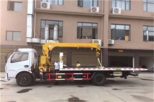 泾源附近汽车轮胎更换